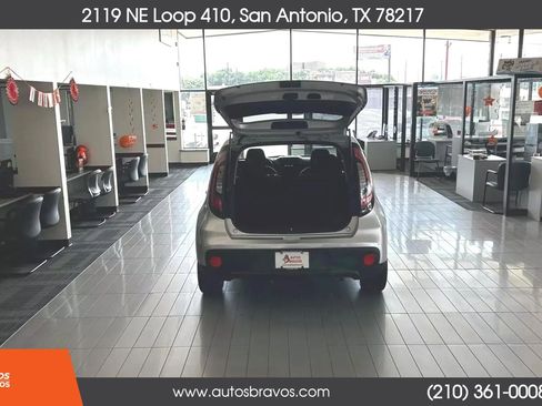 Used 2018 Kia Soul FWD image 42