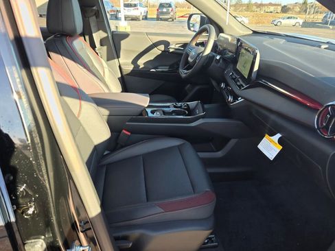 New 2026 Chevrolet Equinox RS image 4