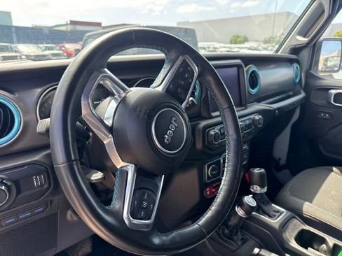 Used 2023 Jeep Wrangler Unlimited Rubicon 4xe w/ Cold Weather Group AWD/4WD image 10