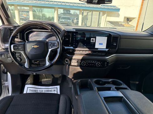 Used 2024 Chevrolet Silverado 2500 LT image 12