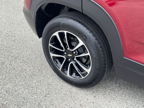 Used 2025 Chevrolet TrailBlazer LT image 29