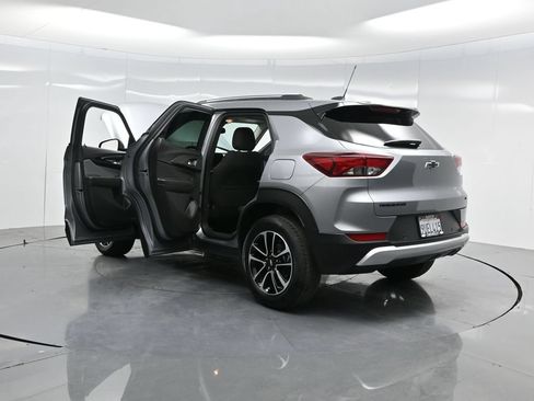 New 2025 Chevrolet TrailBlazer LT w/ Convenience Package FWD image 48