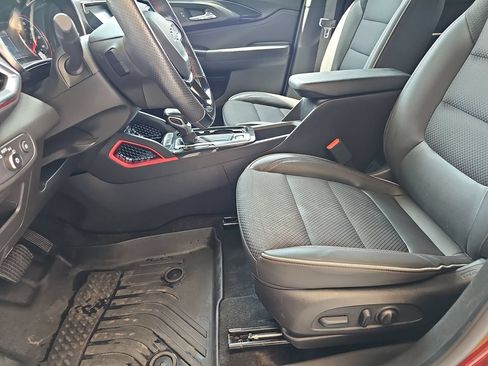 Used 2023 Chevrolet TrailBlazer RS w/ Sun and Liftgate Package AWD/4WD image 19