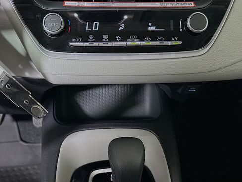 Used 2025 Toyota Corolla LE FWD image 22