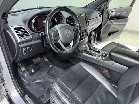 Used 2019 Jeep Grand Cherokee Limited AWD/4WD image 14