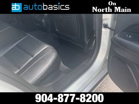 Used 2019 Volvo S60 T5 Momentum w/ Multimedia Package FWD image 13