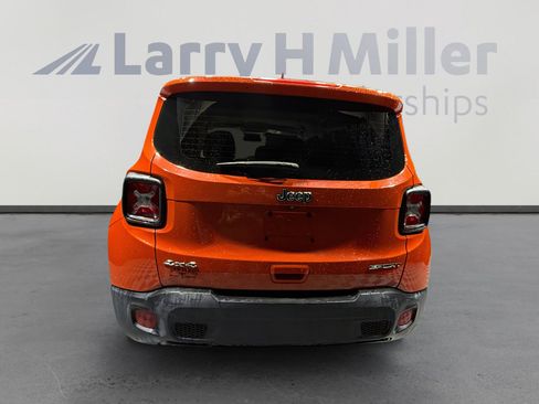 Used 2018 Jeep Renegade Sport w/ Power & Air Group image 4