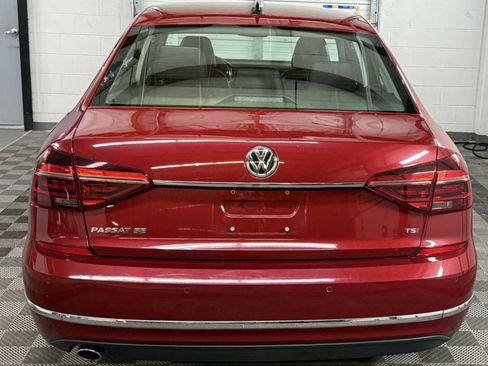 Used 2017 Volkswagen Passat 1.8T SE FWD image 5