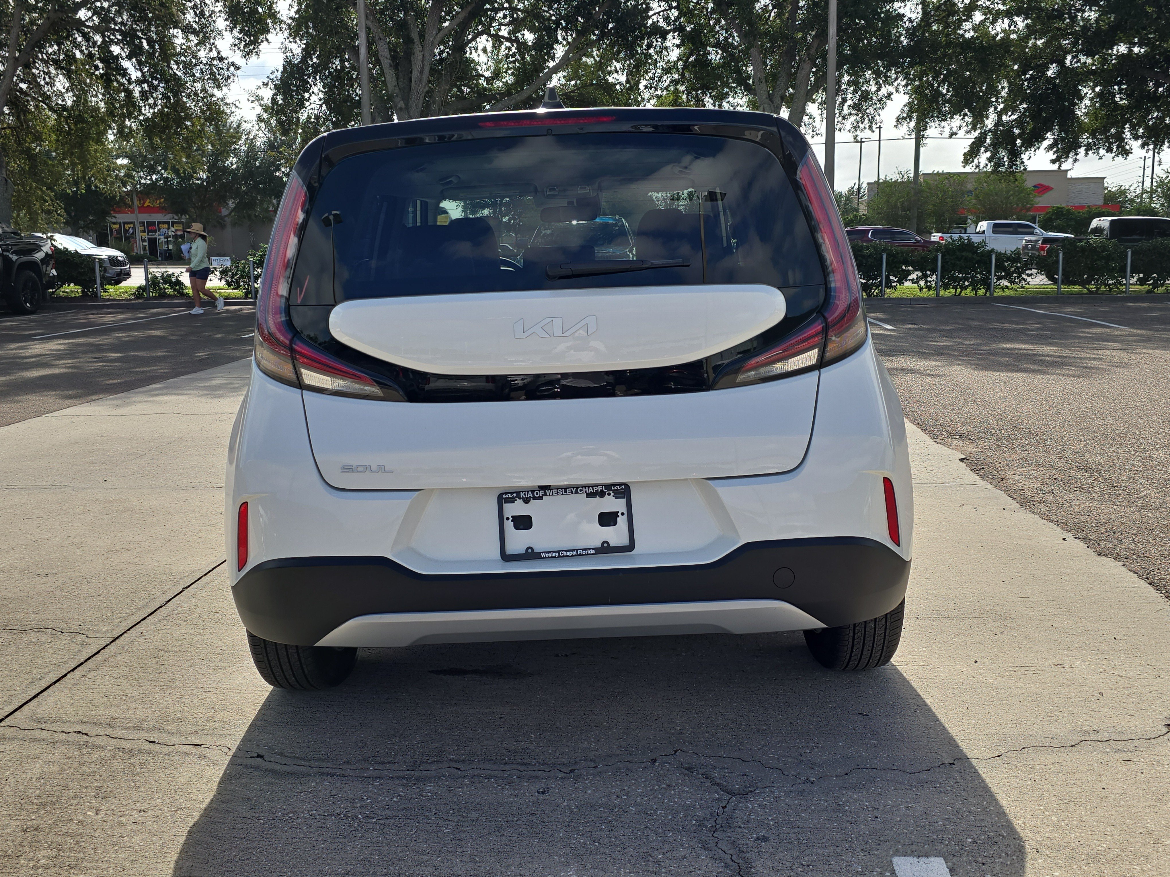 Certified 2025 Kia Soul LX w/ LX Technology Package FWD image 7