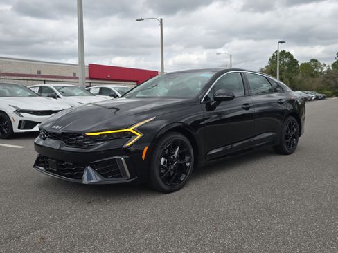 New 2026 Kia K5 GT-Line image 4