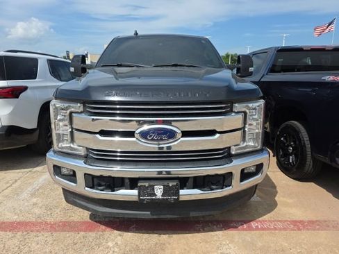 Used 2019 Ford F250 Lariat w/ Lariat Ultimate Package AWD/4WD image 8