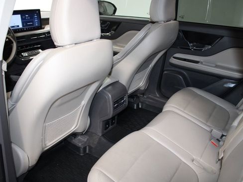 Used 2023 Lincoln Corsair Reserve w/ Jet Appearance Package AWD/4WD image 27