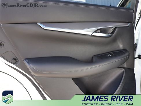Used 2023 INFINITI QX50 Luxe image 17