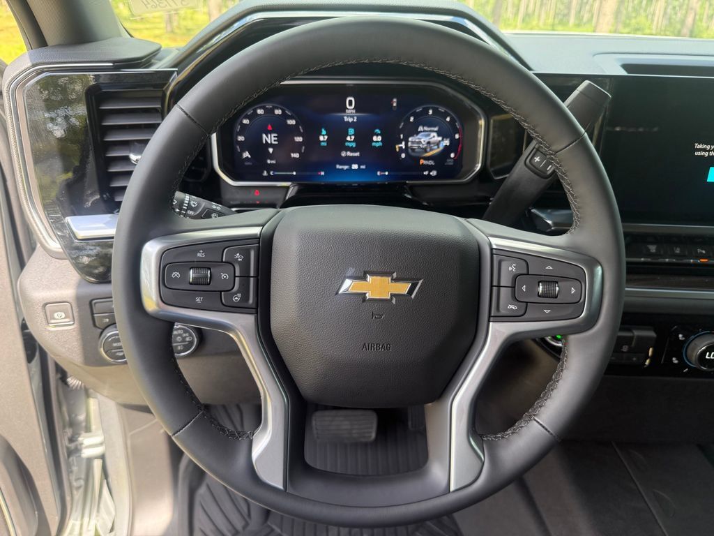 New 2026 Chevrolet Silverado 2500 LT w/ All Star Edition AWD/4WD image 16