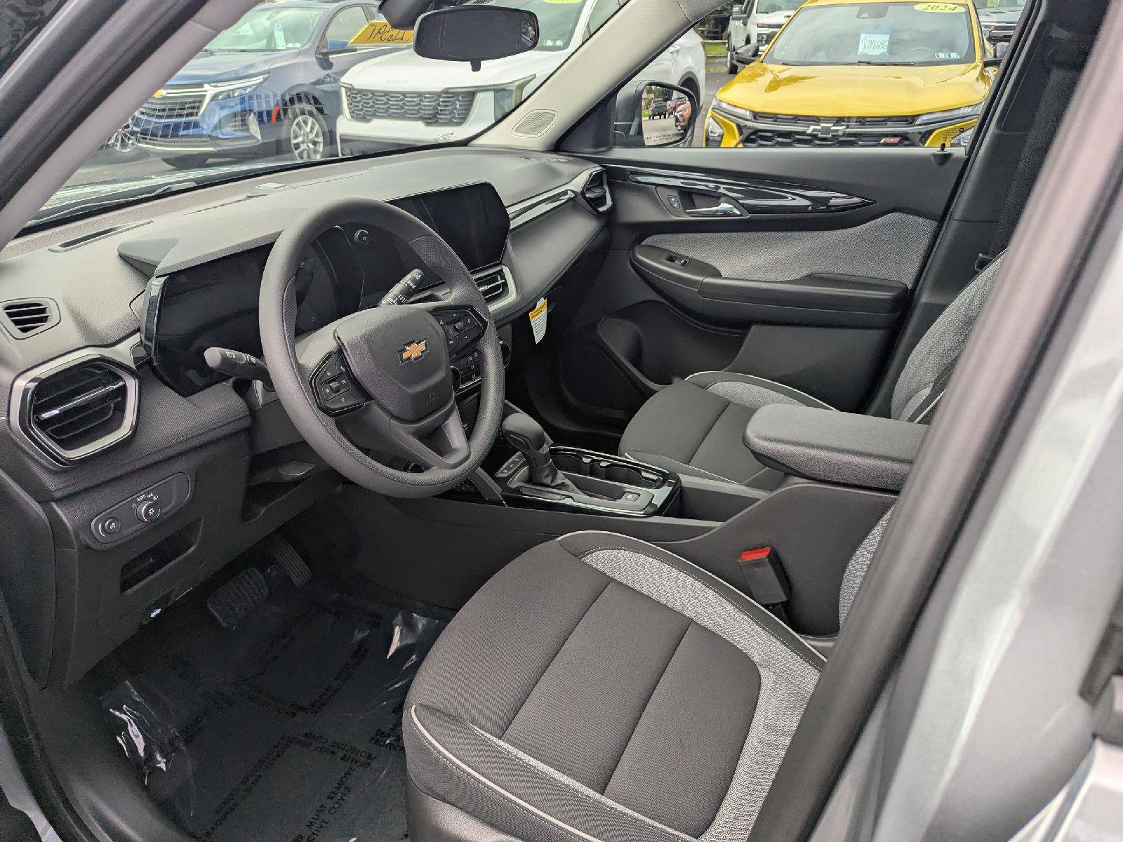 New 2026 Chevrolet TrailBlazer LS w/ LS Convenience Package AWD/4WD image 37