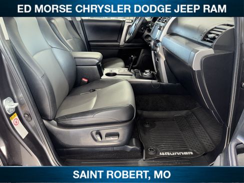 Used 2019 Toyota 4Runner SR5 Premium AWD/4WD image 34
