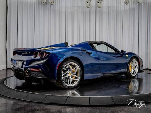 Used 2022 Ferrari F8 Tributo RWD image 22