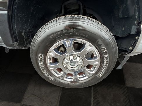 Used 2022 Ford F250 Lariat w/ Lariat Ultimate Package image 11