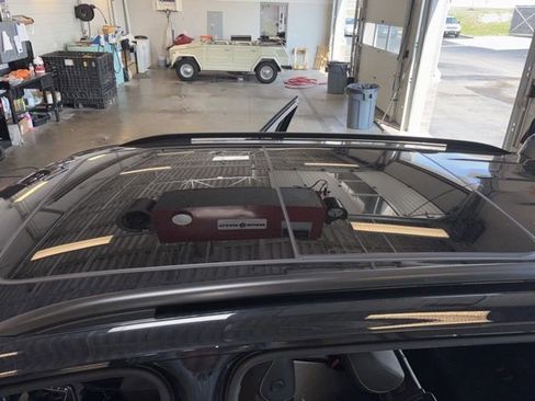 Used 2021 Volkswagen Tiguan S image 6