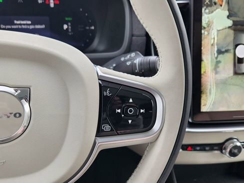 New 2026 Volvo XC90 T8 Ultra w/ Protection Package Premier AWD/4WD image 17