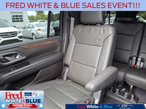 Used 2021 Chevrolet Suburban High Country AWD/4WD image 18