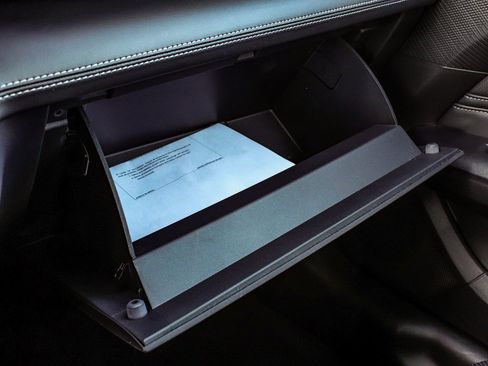 Used 2025 Ford Mustang Premium image 16