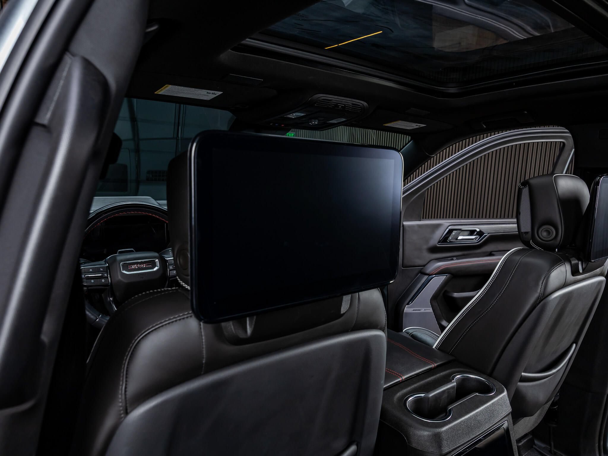 Used 2025 GMC Yukon AT4 Ultimate AWD/4WD image 33