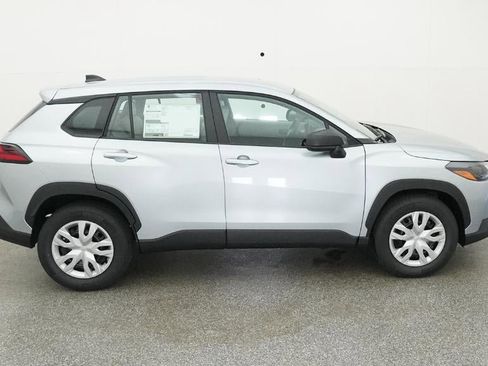 New 2026 Toyota Corolla Cross L image 11