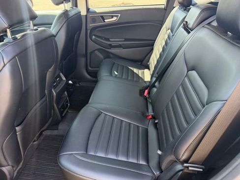 Used 2024 Ford Edge SEL w/ Convenience Package image 14