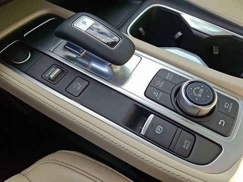 Used 2025 INFINITI QX60 Sensory w/ Vision Package image 16