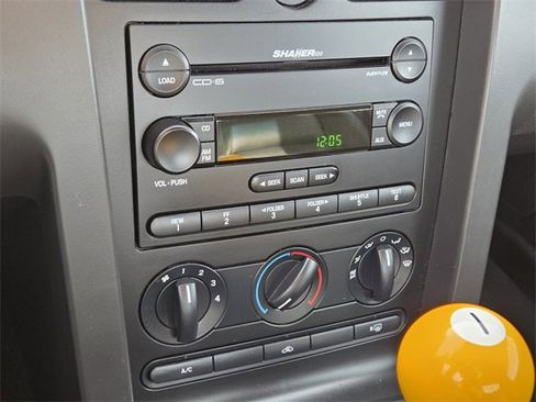 Used 2006 Ford Mustang Coupe image 20