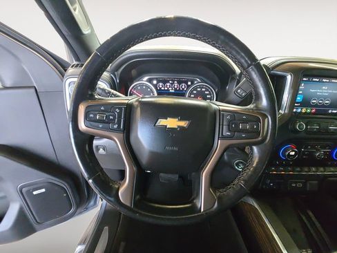 Used 2020 Chevrolet Silverado 1500 High Country w/ Technology Package AWD/4WD image 13