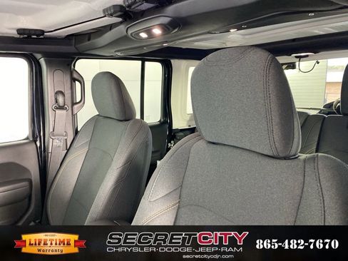 New 2026 Jeep Wrangler Unlimited Sport image 10