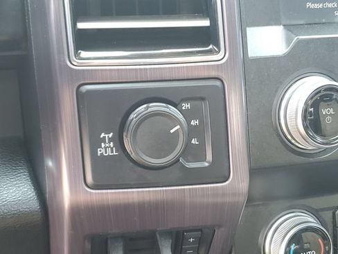Used 2020 Ford F350 Limited AWD/4WD image 32