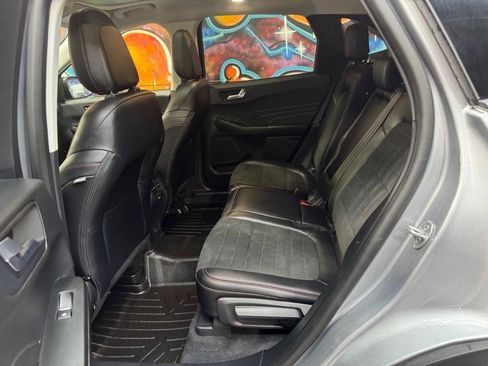Used 2022 Ford Escape SEL w/ SEL Stealth AWD Package image 13