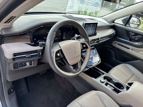 Certified 2022 Lincoln Corsair Reserve w/ Elements Package image 16