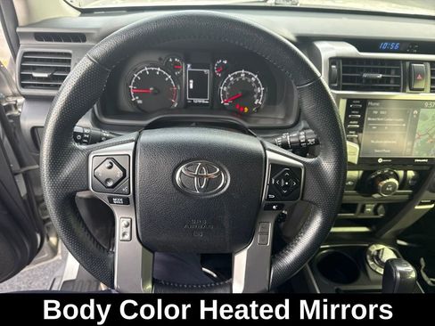 Used 2020 Toyota 4Runner SR5 Premium image 18