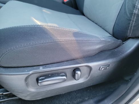 Used 2020 Toyota Tacoma TRD Off-Road image 12