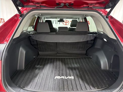 Used 2024 Toyota RAV4 XLE w/ Convenience Package AWD/4WD image 17
