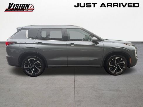 Used 2024 Mitsubishi Outlander SEL AWD/4WD image 4