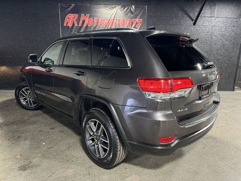 Used 2019 Jeep Grand Cherokee Limited image 3