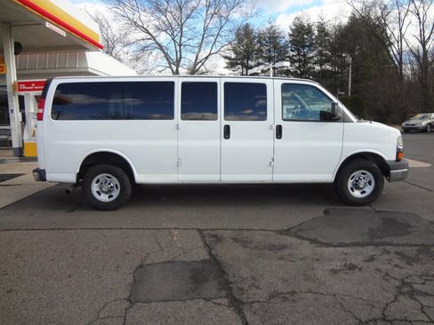 Used 2014 Chevrolet Express 3500 LT w/ LT Preferred Equipment Group image 5