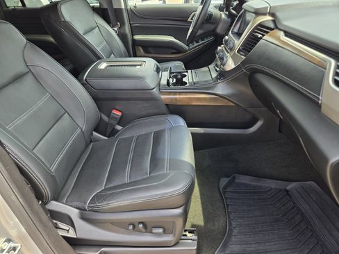 Used 2018 GMC Yukon XL Denali w/ Denali Ultimate Package AWD/4WD image 13