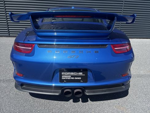 Used 2015 Porsche 911 GT3 RWD image 4