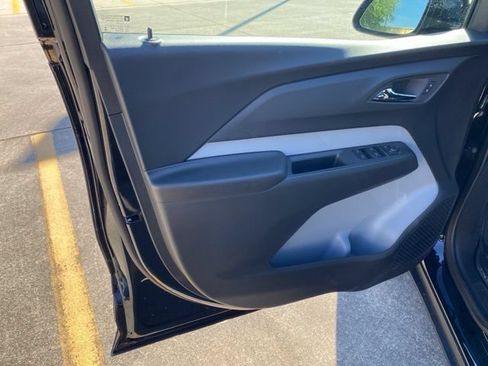 New 2027 Chevrolet Bolt RS w/ Technology Package FWD image 13