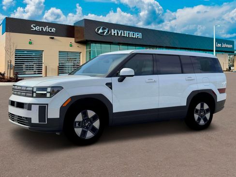 New 2026 Hyundai Santa Fe SE image 2