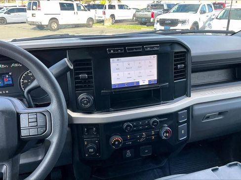 Used 2023 Ford F250 XL w/ 360-Degree Camera Package AWD/4WD image 15