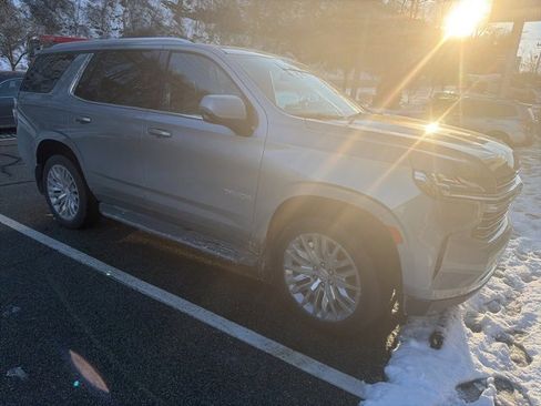 Used 2024 Chevrolet Tahoe LT w/ Luxury Package image 8