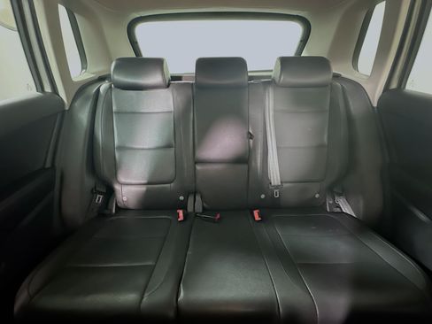 Used 2010 Volkswagen Tiguan S FWD image 28