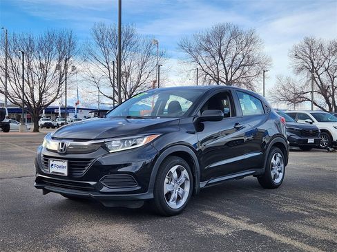 Used 2022 Honda HR-V LX image 2